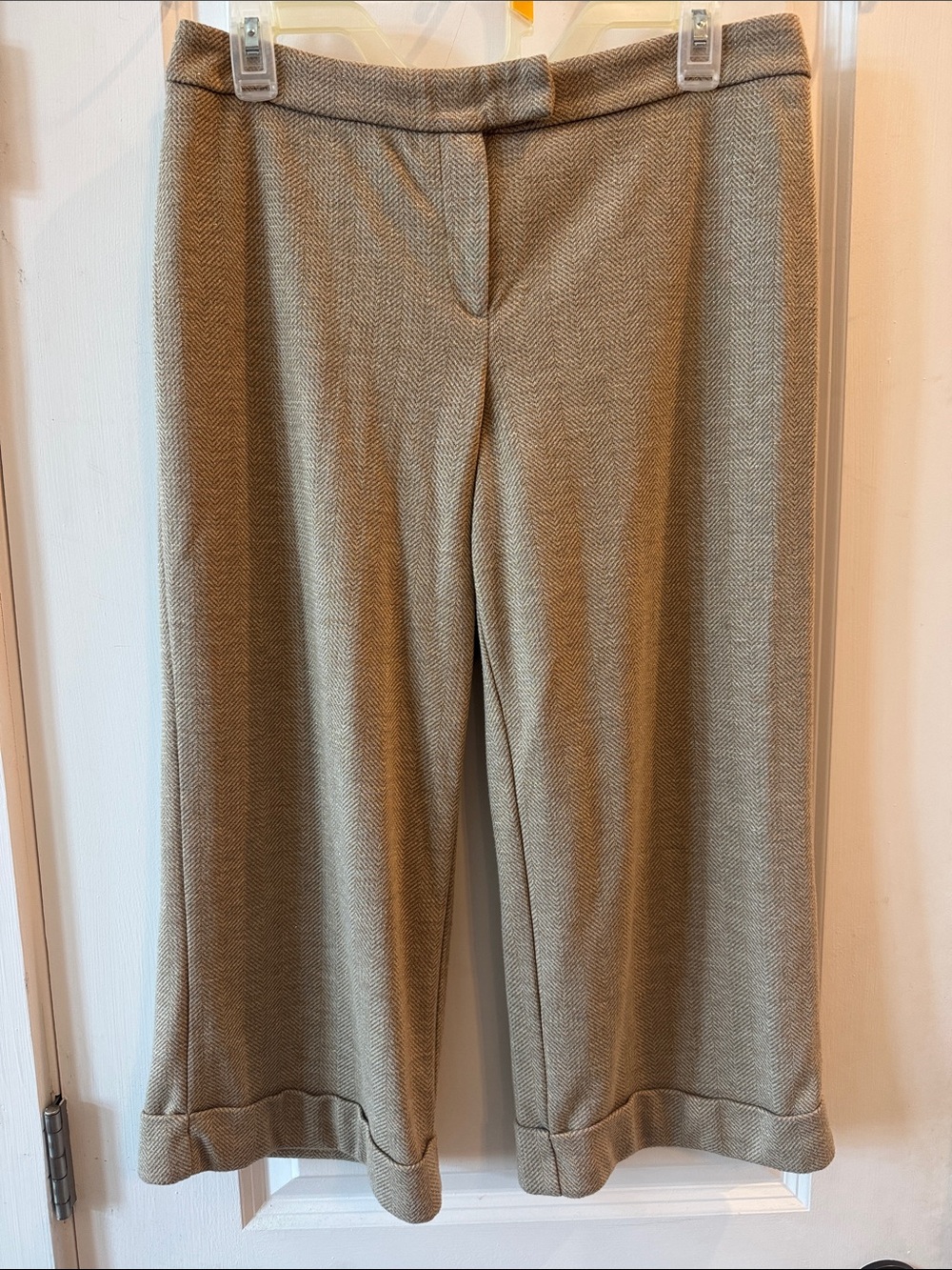 New York & Co Wide-Leg Women's Culottes Cropped Pants in Tan Shimmer Herringbone